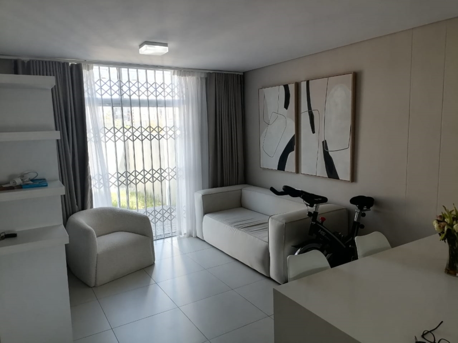 2 Bedroom Property for Sale in Somerset Lakes Western Cape